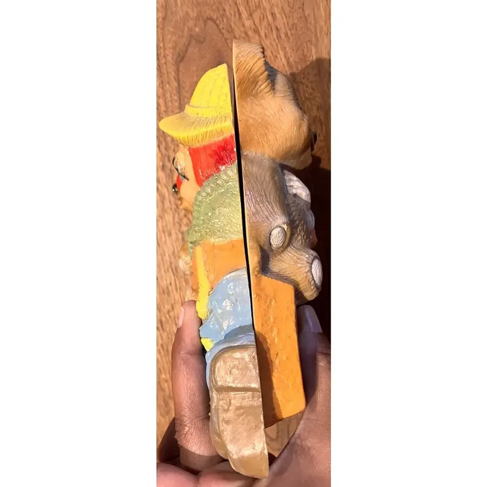 Vintage Plastic Clown And Teddy Bear Wall Hanging Frankie's Designs 85- Set of 2